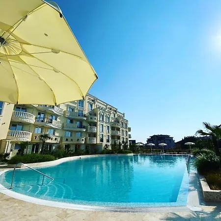 Appartement Bliss With A Pool Ravda